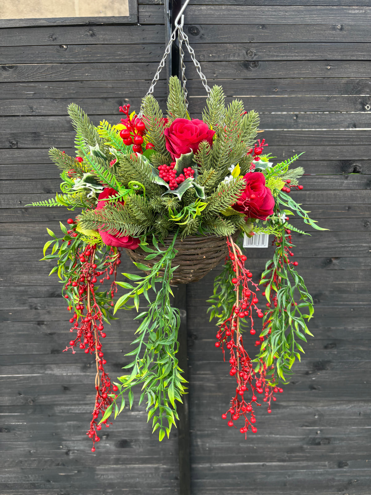 Standard Rose, berry and trailers basket