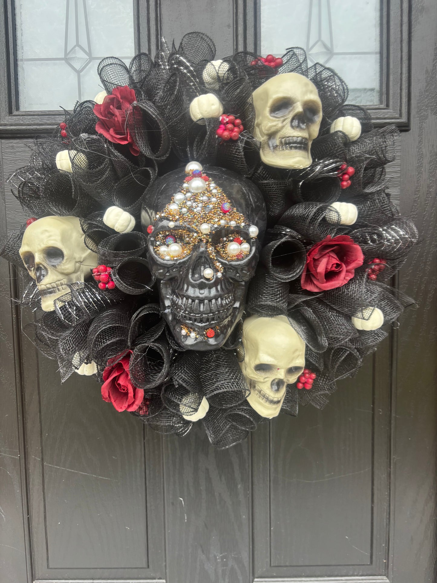 Skull Halloween Deluxe Deco Mesh Wreath/Door Bow