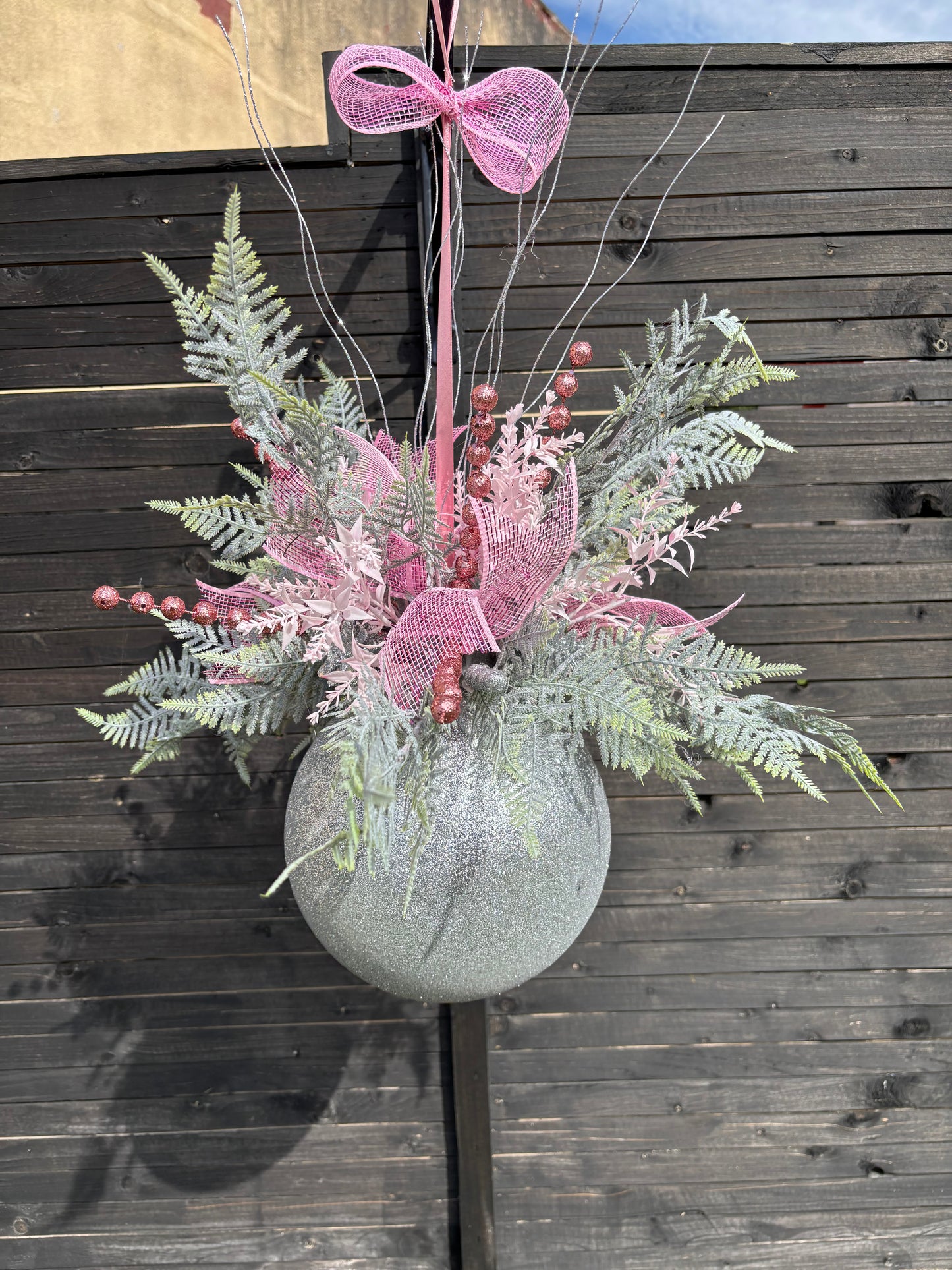 PREORDER Large pink Glitter bauble (Aurora)