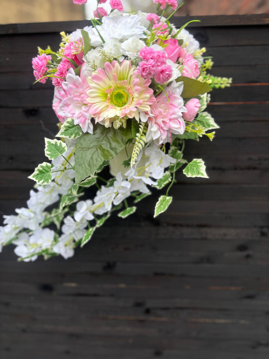 Ivory with touch pink fence pots