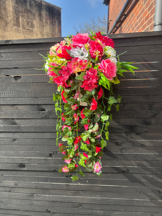 Mixed pink fence pots