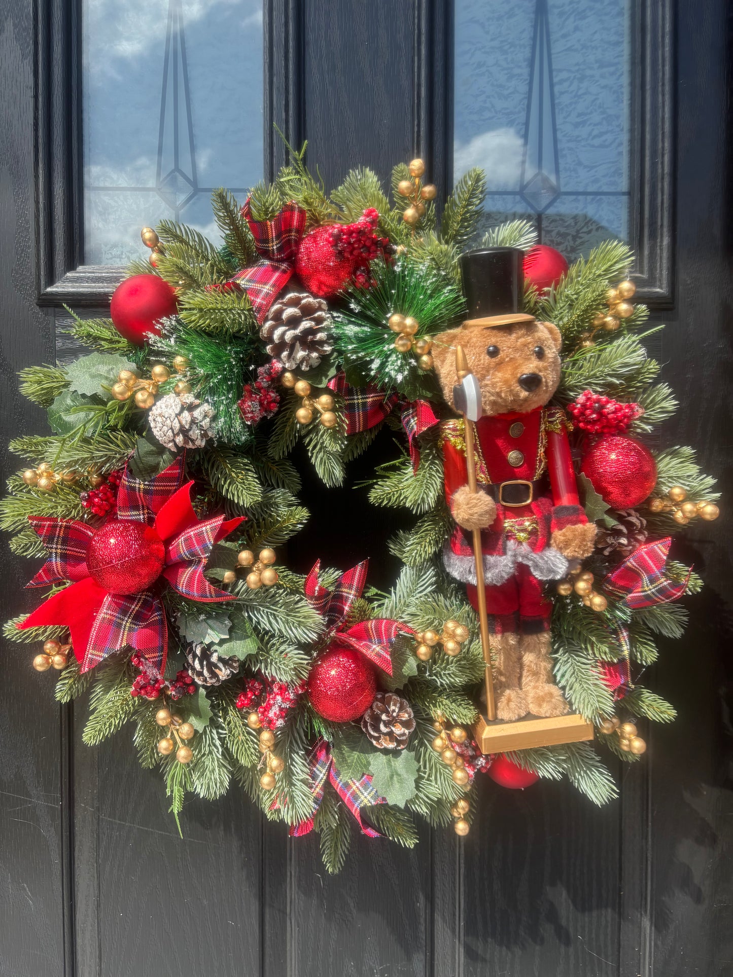 Bonnie traditional Christmas wreath