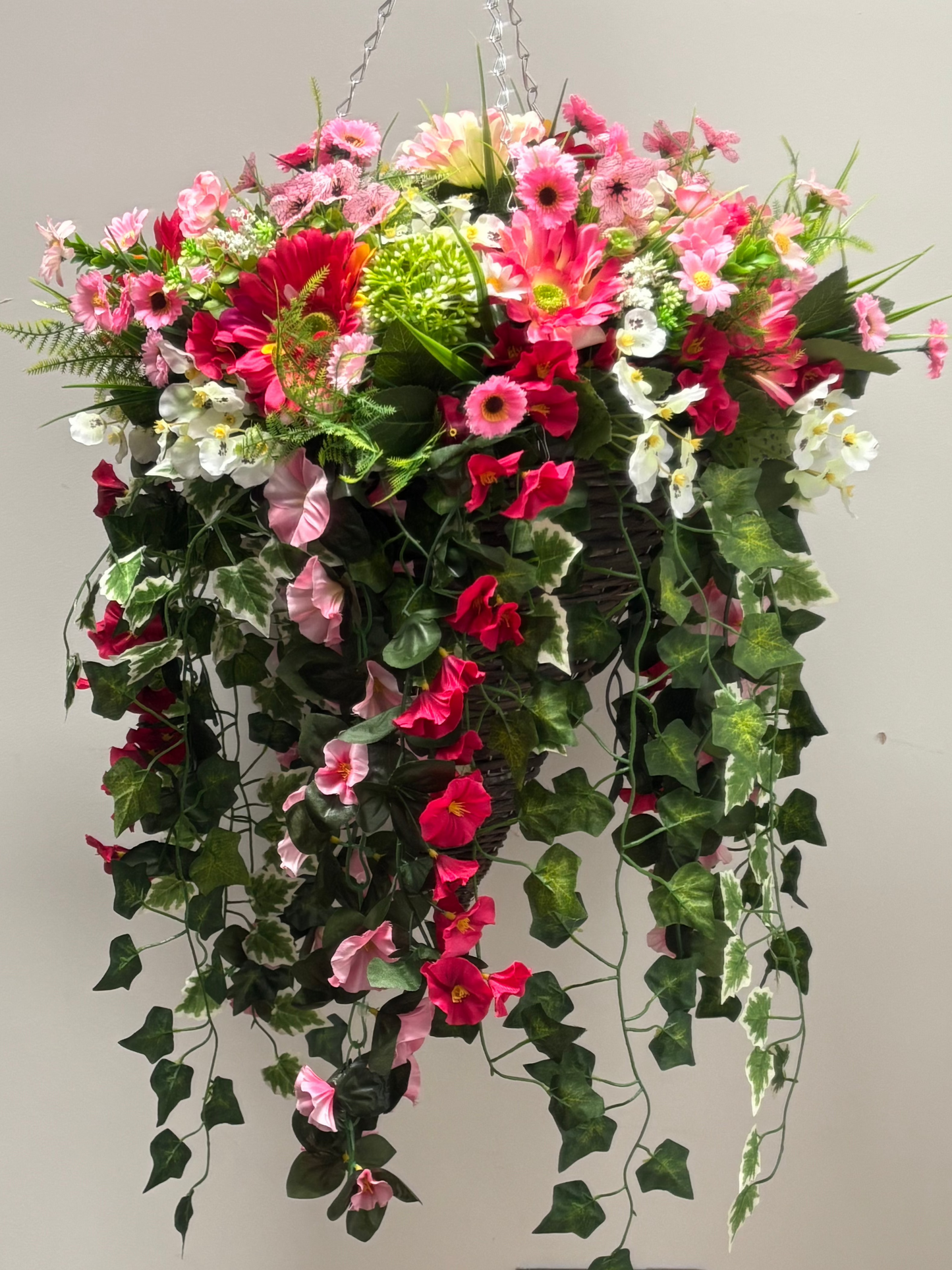 Pink & White Deluxe Rattan Basket