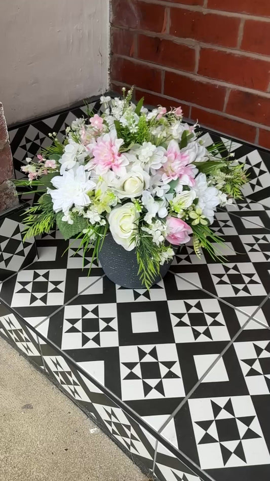 Standard Ivory touch of pink Planter